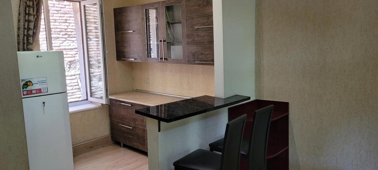 Kiev Hostel Tbilisi Ngoại thất bức ảnh