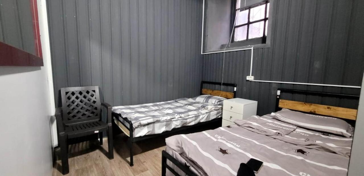 Kiev Hostel Tbilisi Ngoại thất bức ảnh