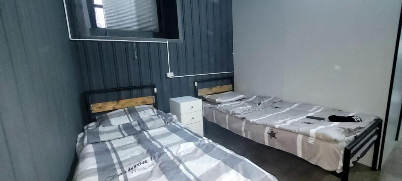 Kiev Hostel Tbilisi Ngoại thất bức ảnh