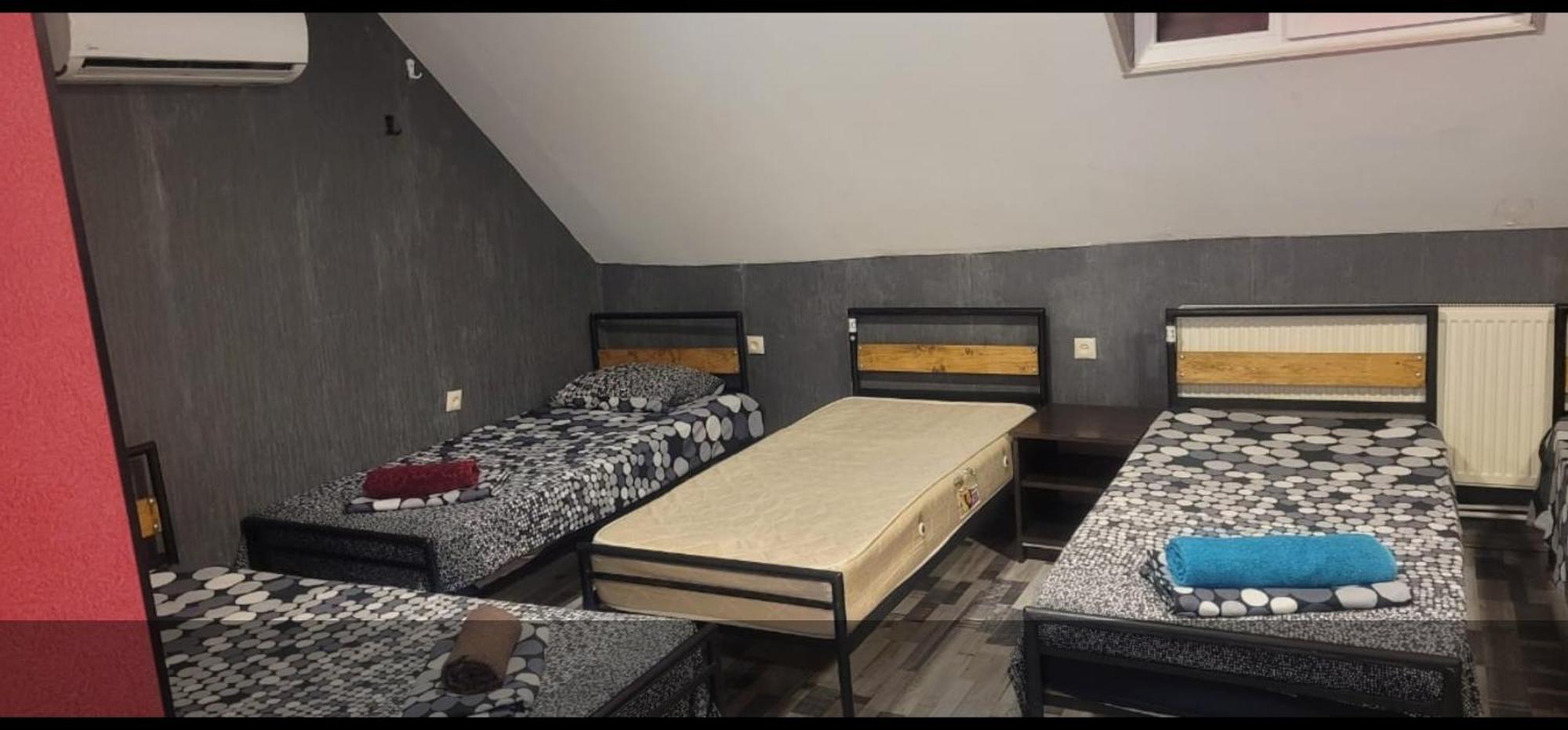 Kiev Hostel Tbilisi Ngoại thất bức ảnh