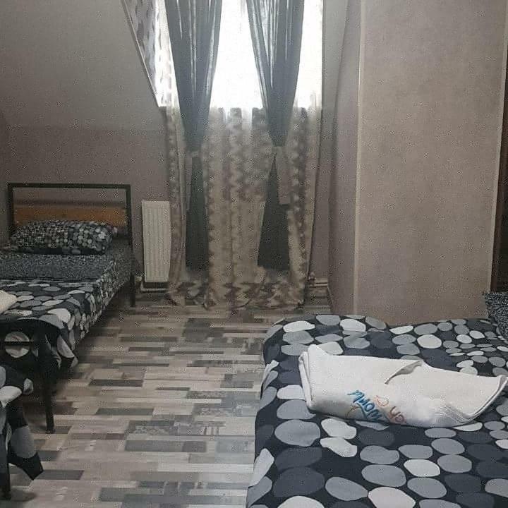 Kiev Hostel Tbilisi Ngoại thất bức ảnh