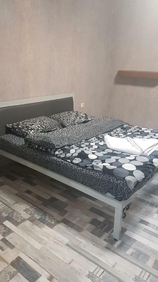 Kiev Hostel Tbilisi Ngoại thất bức ảnh